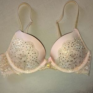 Victoria's Secret push up bra